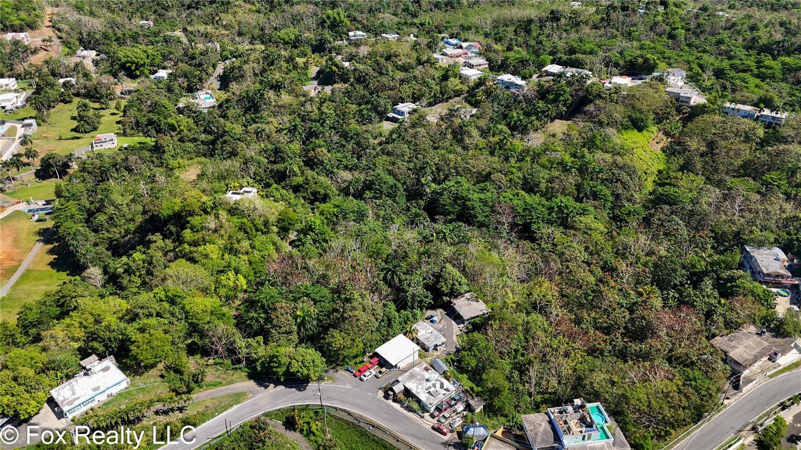 Carr. 414 KM 3.2 BO.CRUCES, Aguada, PR 00602