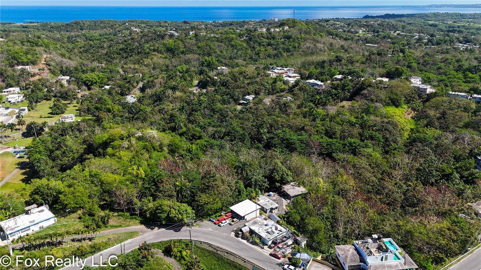 Carr. 414 KM 3.2 BO.CRUCES, Aguada, PR 00602