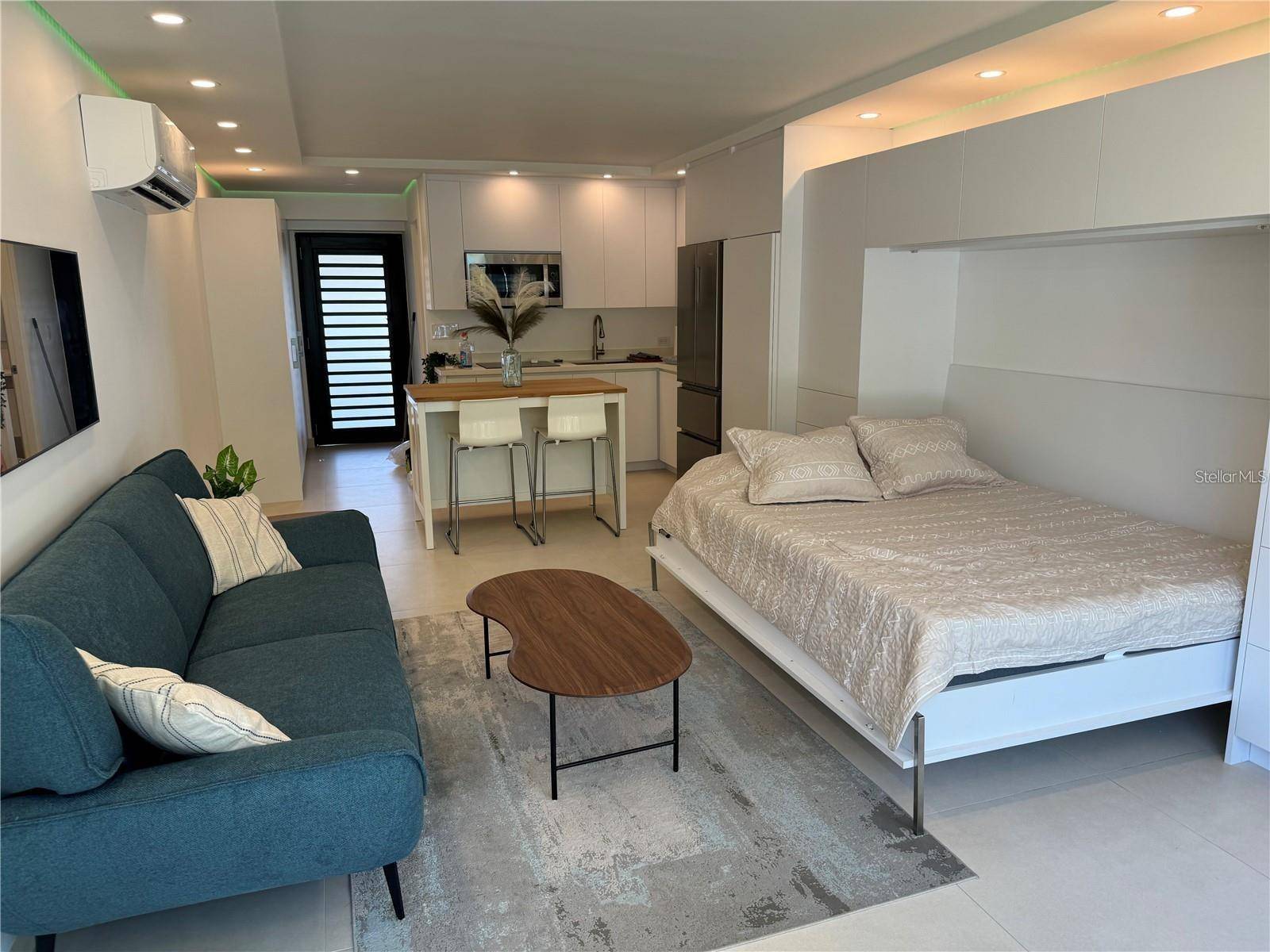 4633 AVE ISLA VERDE #L202, Carolina, PR 00979