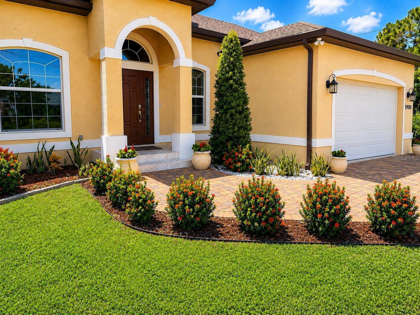 1900 COLLEEN ST, Sarasota, FL 34231