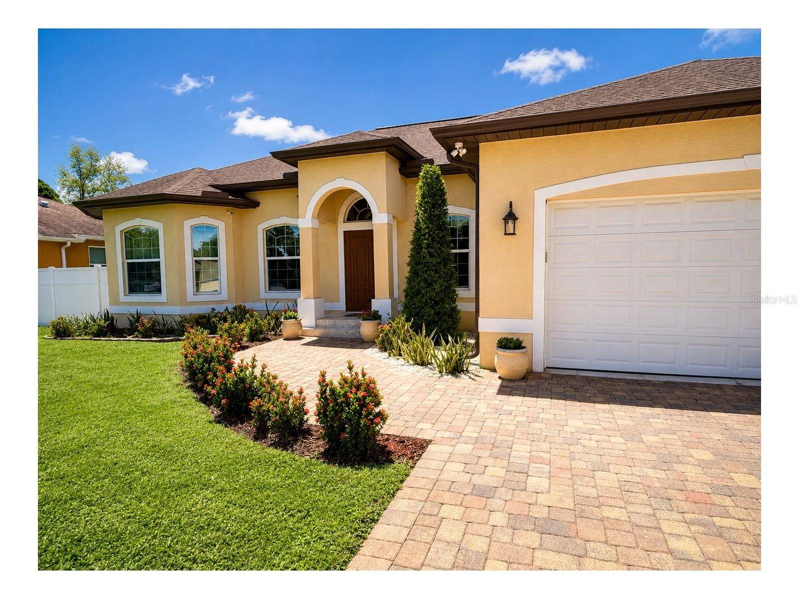 1900 COLLEEN ST, Sarasota, FL 34231
