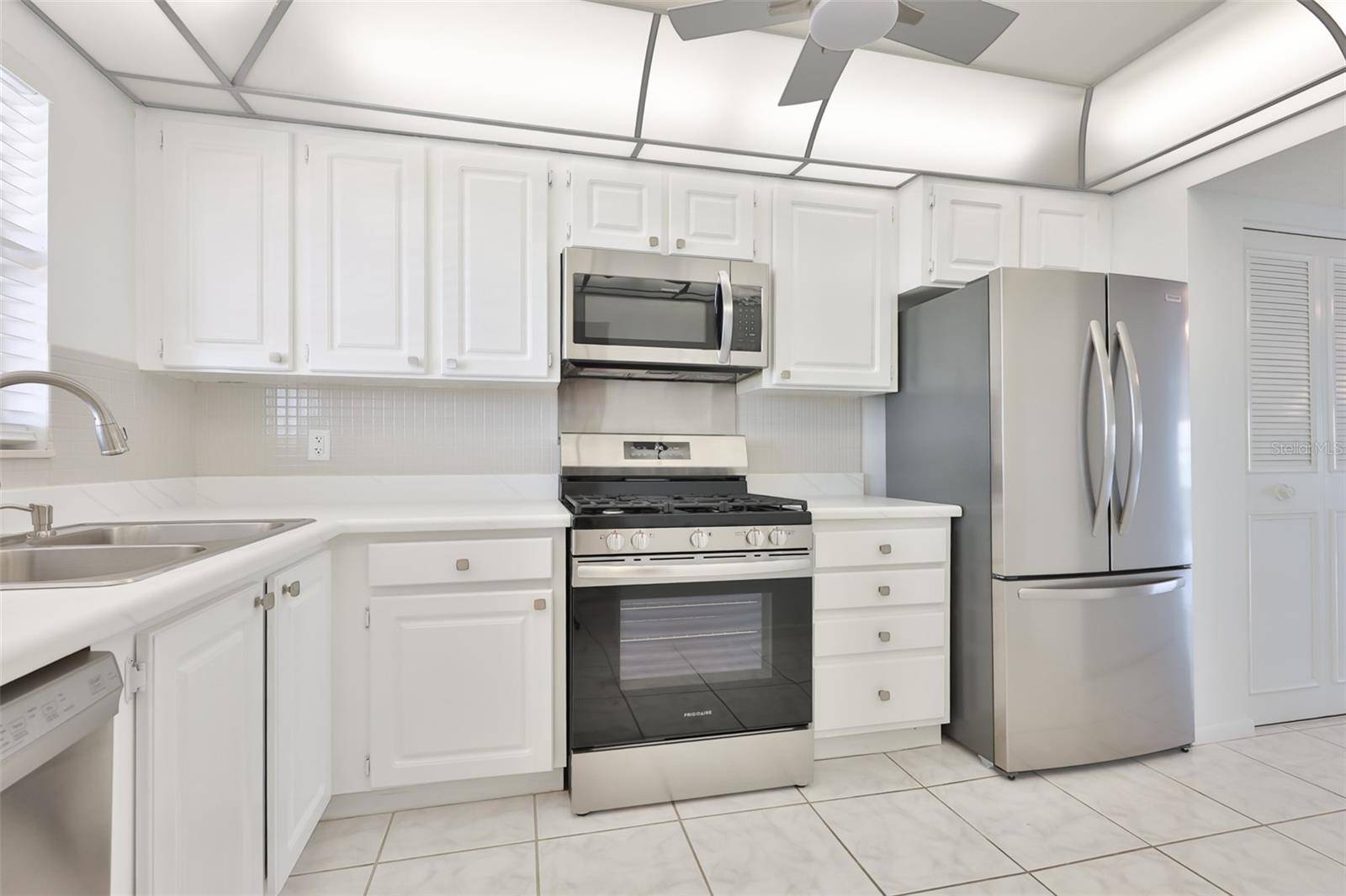 5980 SHORE BLVD S #907, Gulfport, FL 33707