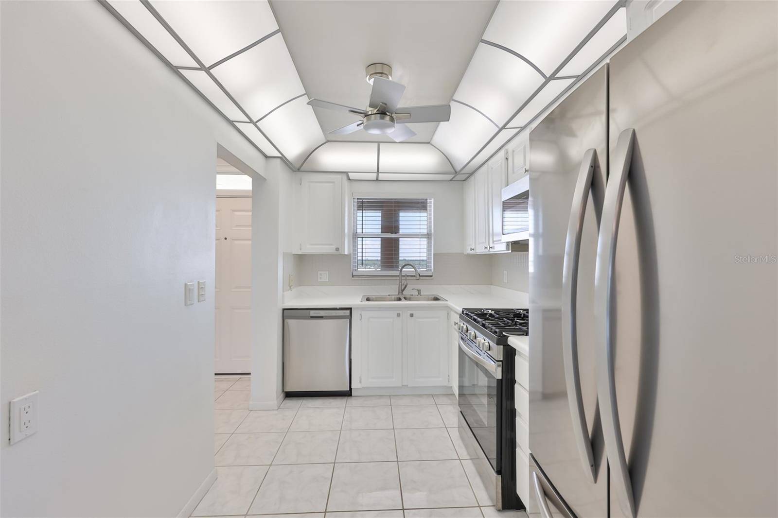 5980 SHORE BLVD S #907, Gulfport, FL 33707