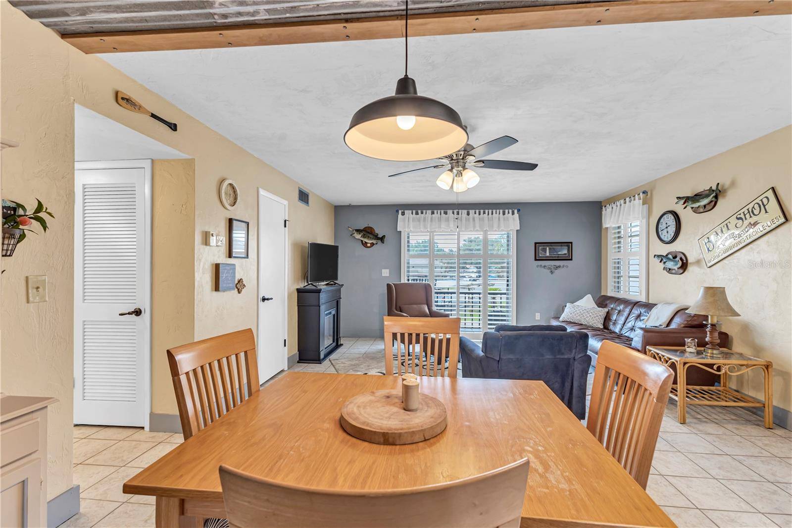 1640 JUNO TRL #205C, Astor, FL 32102