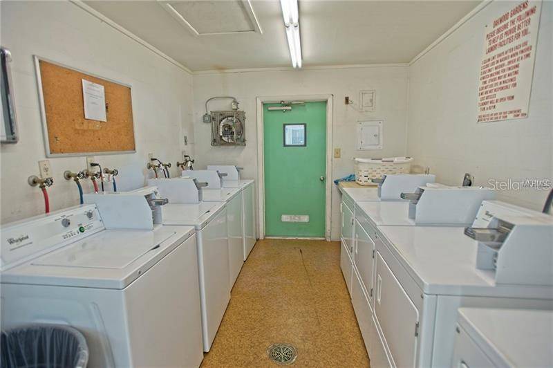 4035 S SCHOOL AVE #B10, Sarasota, FL 34231