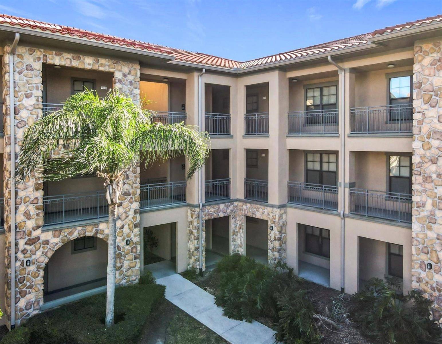 903 CHARO Pkwy #837, Davenport, FL 33897