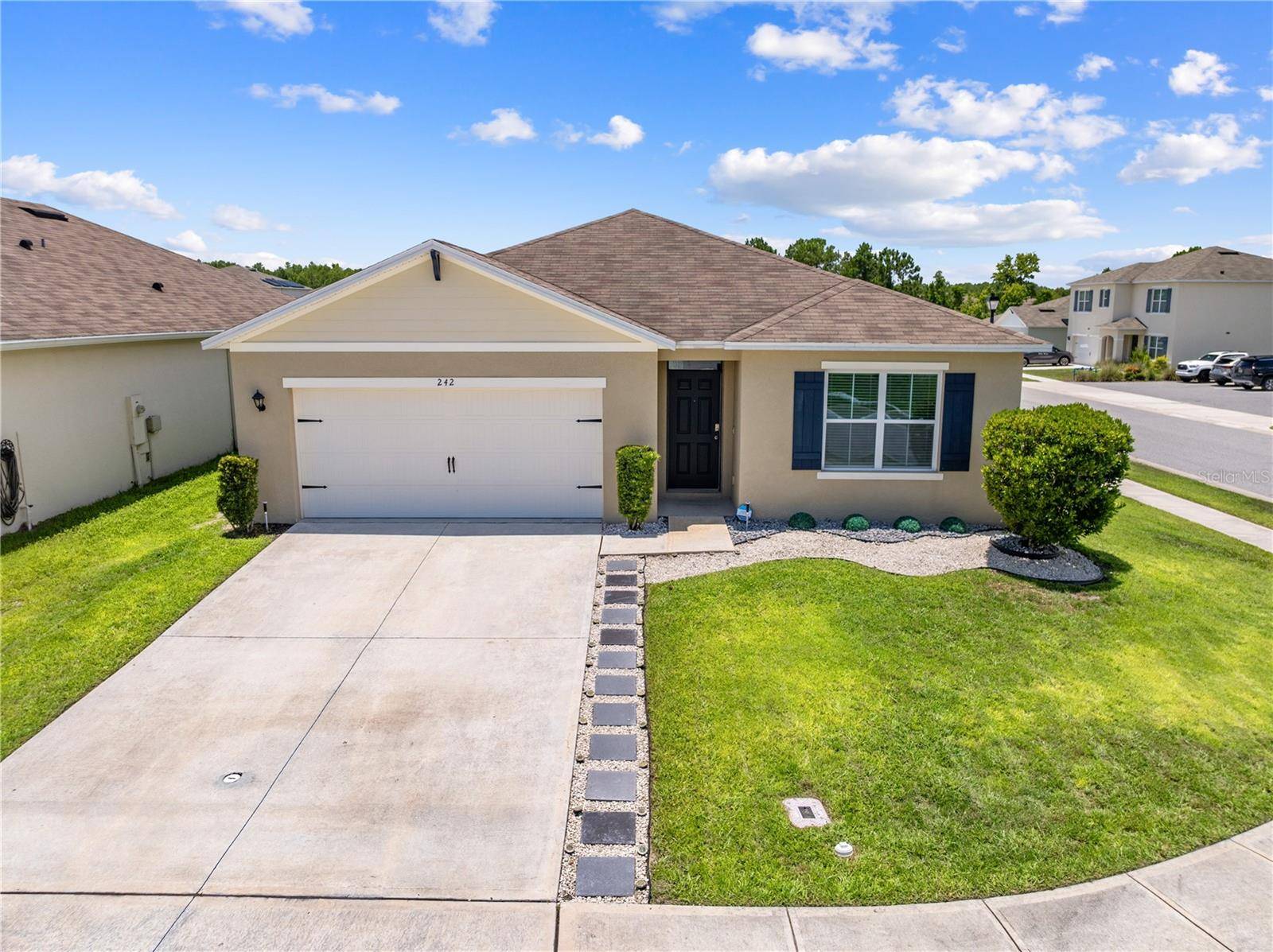 1242 IGUANA LOOP, Davenport, FL 33897