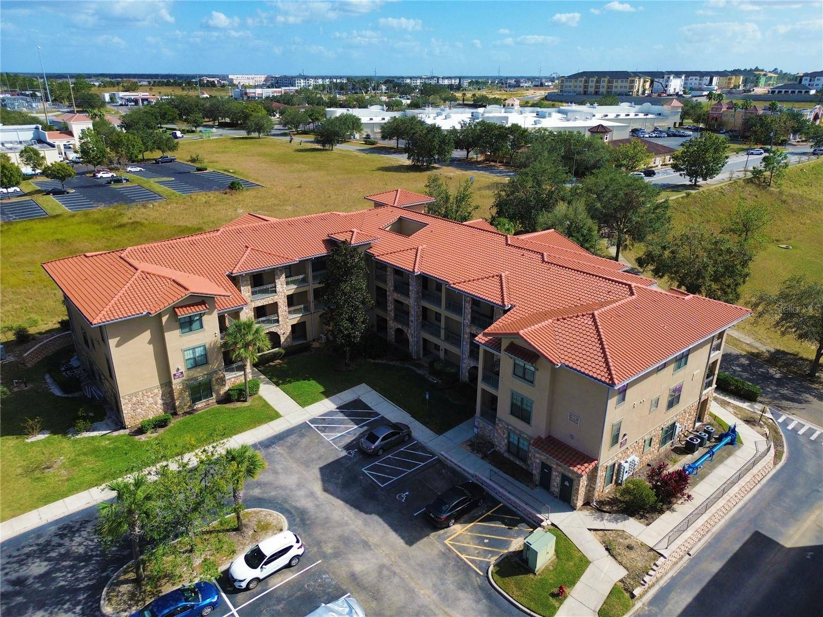 909 CHARO Pkwy #1016, Davenport, FL 33897
