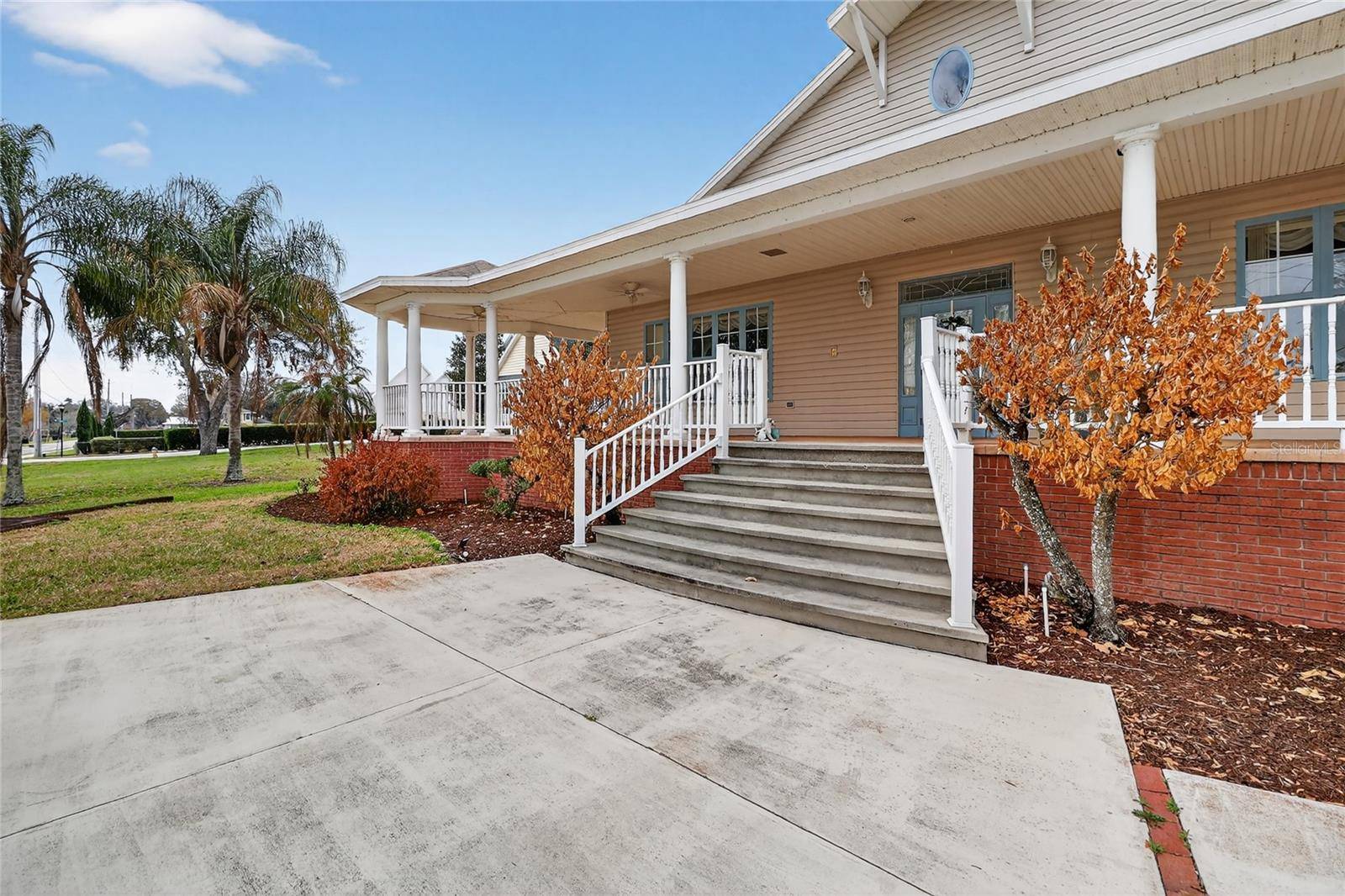 2128 LAKE ARIANA BLVD, Auburndale, FL 33823