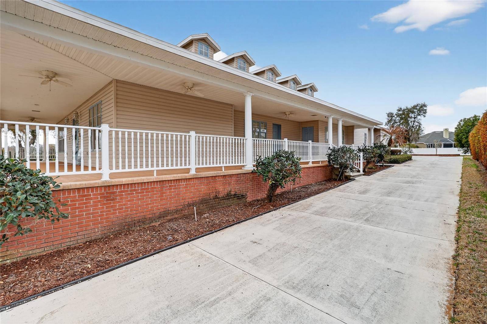 2128 LAKE ARIANA BLVD, Auburndale, FL 33823