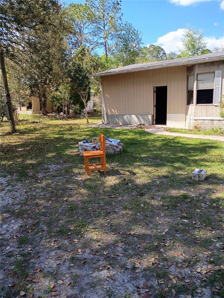 112 THOMPSON AVE, Interlachen, FL 32148