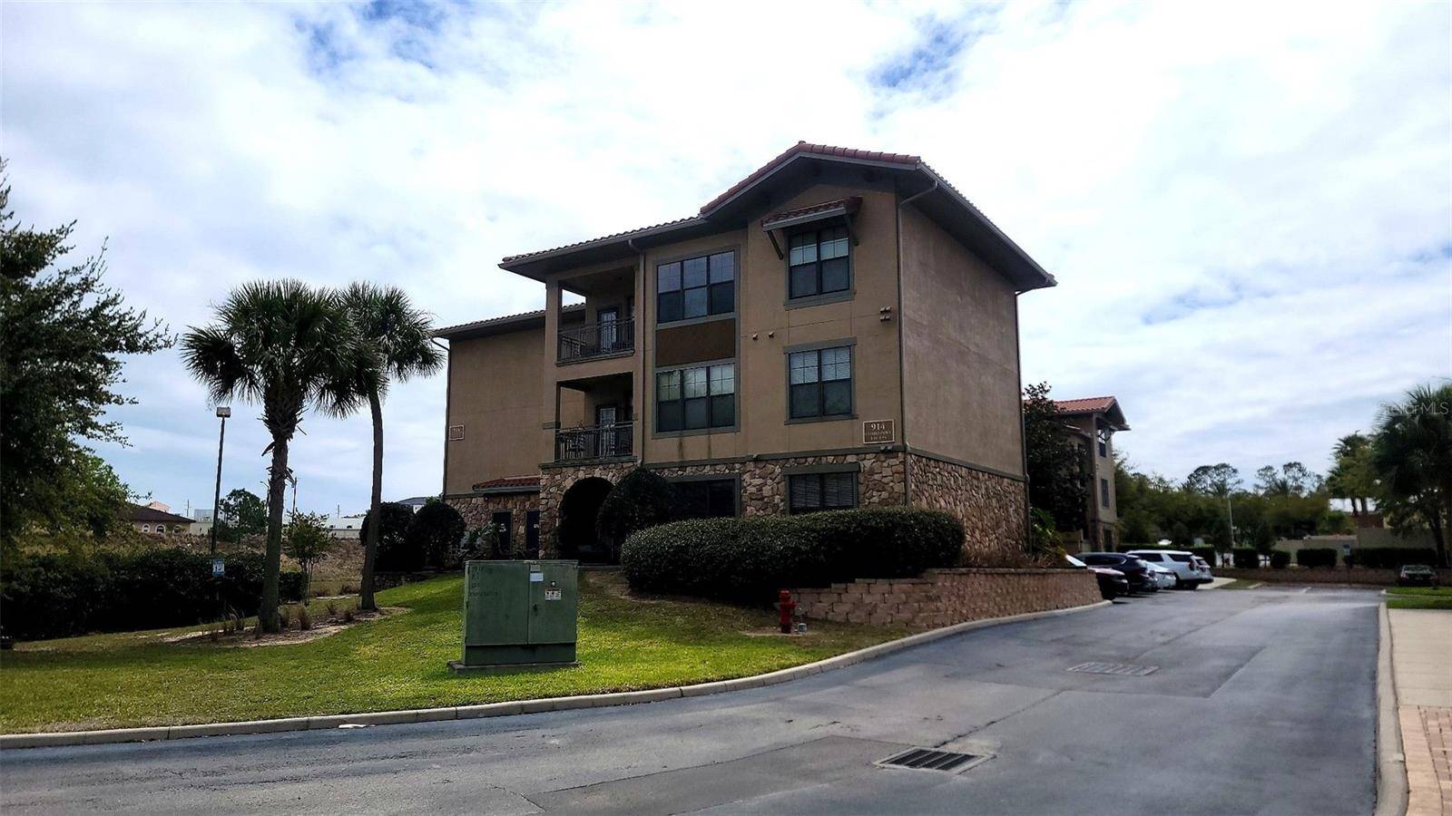 914 CHARO Pkwy #123, Davenport, FL 33897