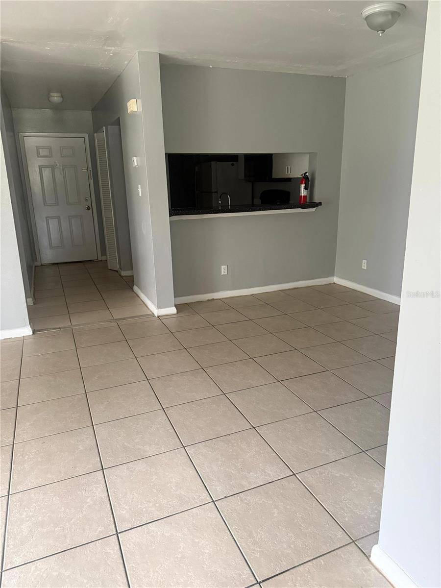 5207 VIA HACIENDA CIR #B101, Orlando, FL 32839