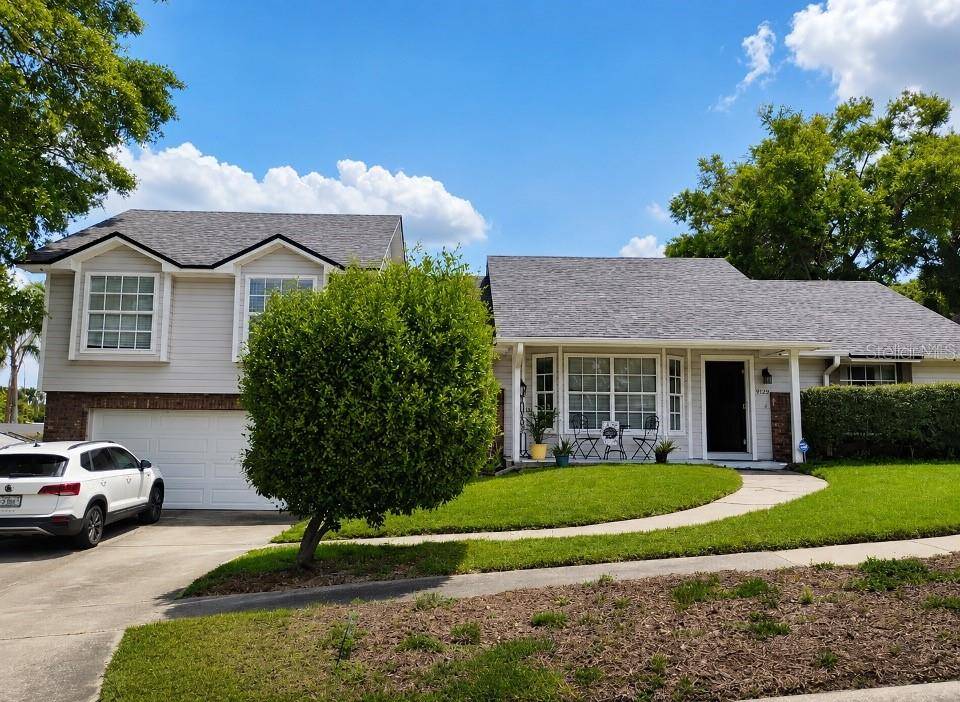 9120 QUEEN ELIZABETH CT, Orlando, FL 32818