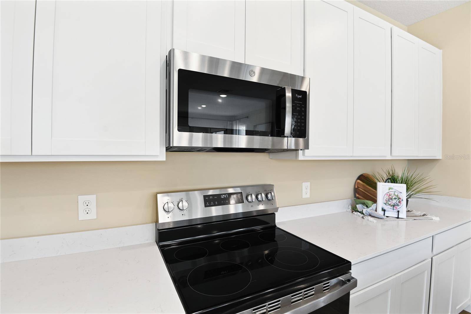 2910 27TH AVE E, Palmetto, FL 34221