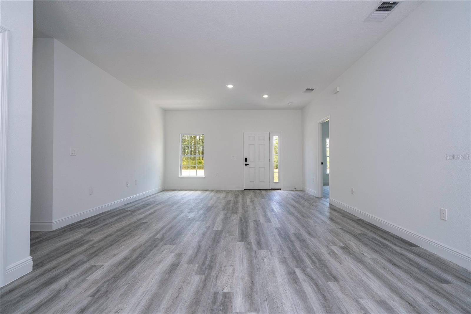 2580 GALLARDIA DR, Indian Lake Estates, FL 33855