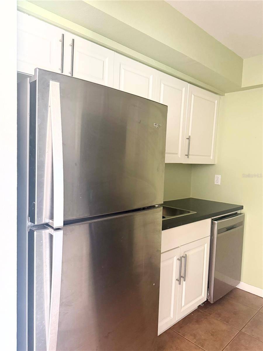 1000 LAKE OF THE WOODS BLVD #101B, Casselberry, FL 32730