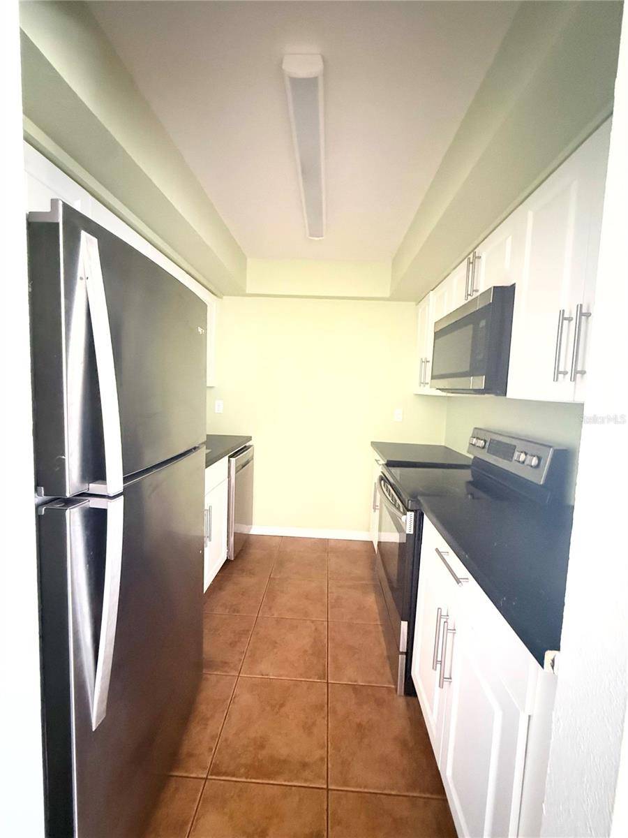 1000 LAKE OF THE WOODS BLVD #101B, Casselberry, FL 32730