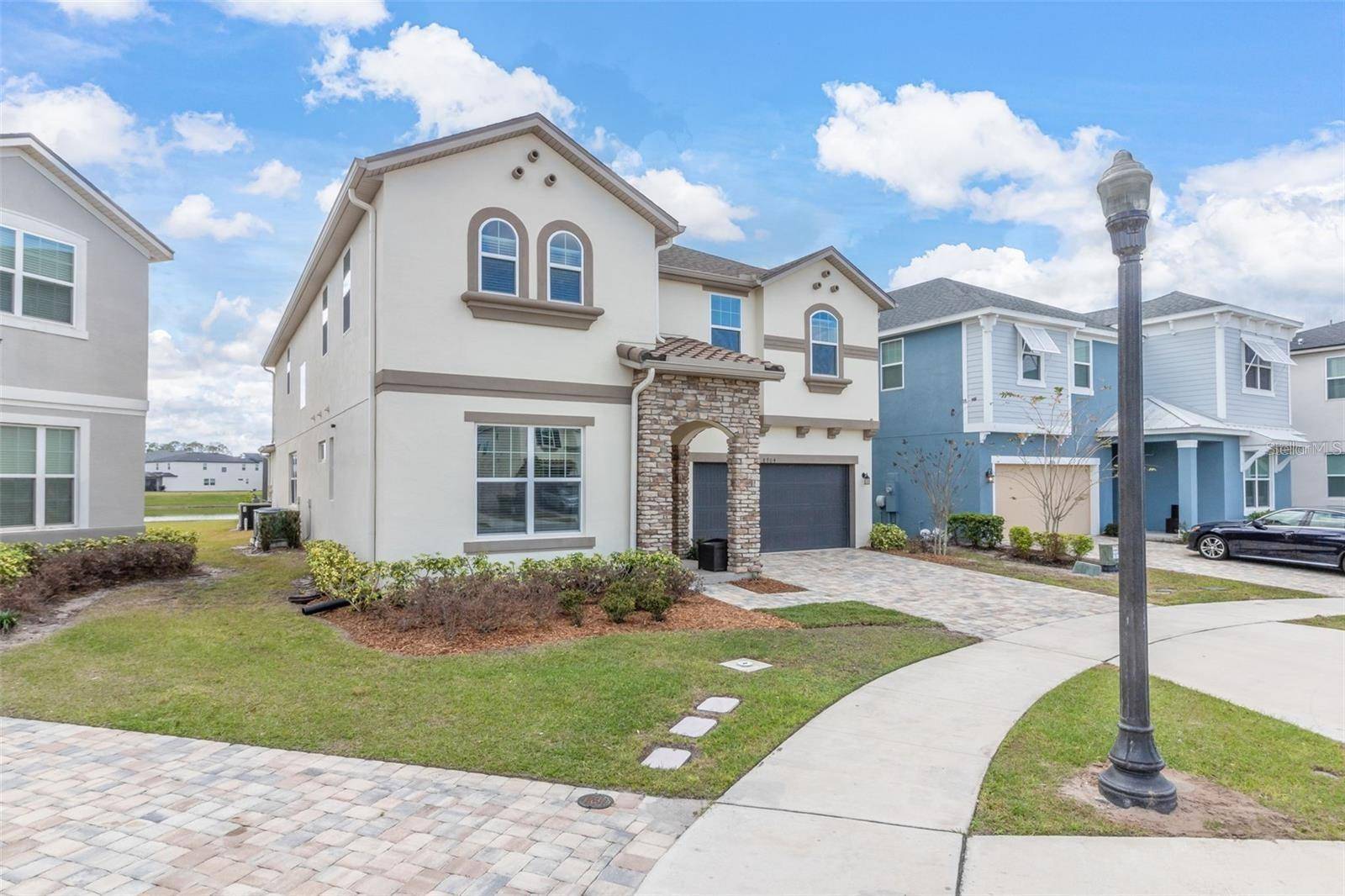 8904 CAROLINE BAY CT, Kissimmee, FL 34747