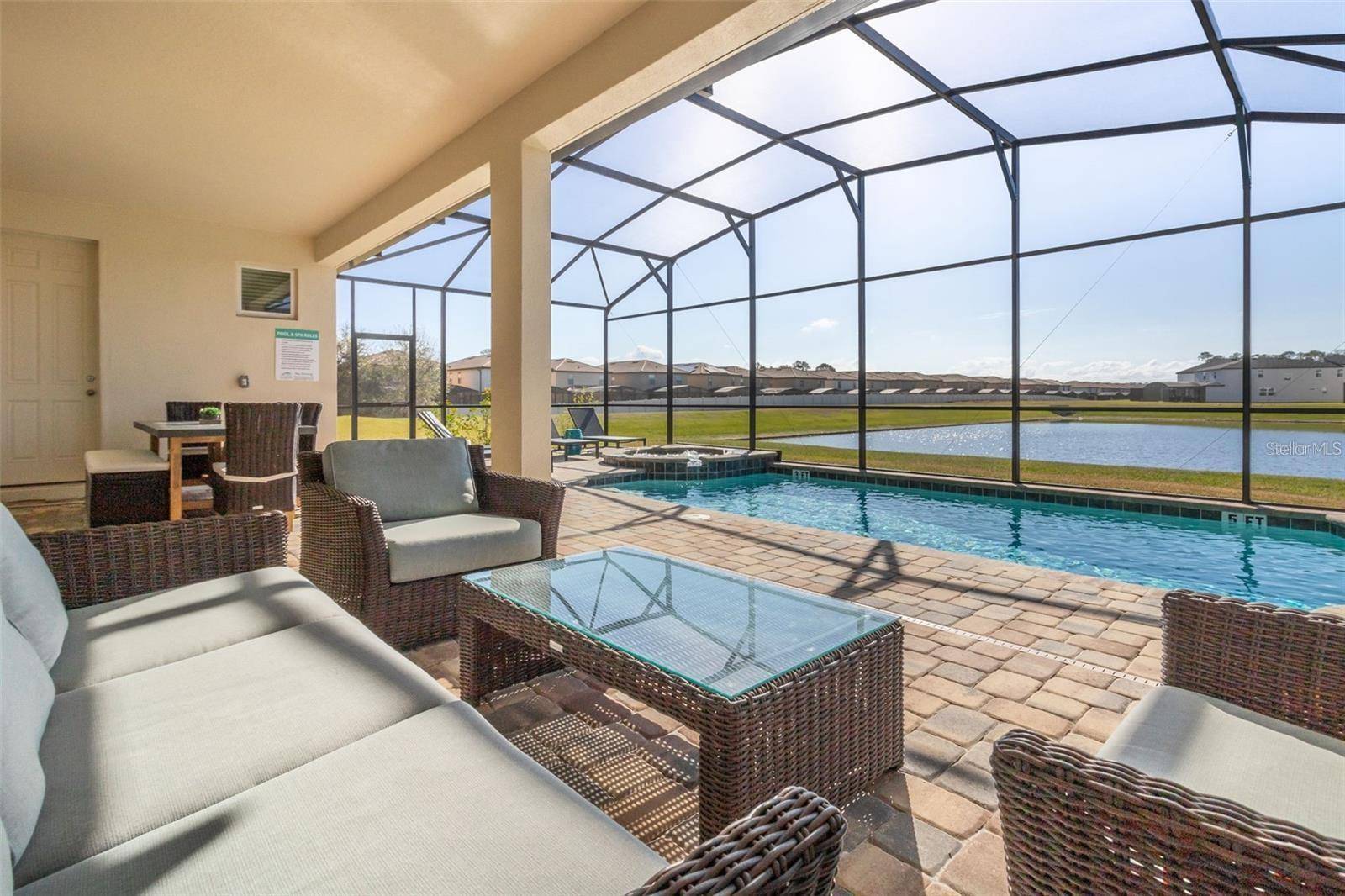 8904 CAROLINE BAY CT, Kissimmee, FL 34747