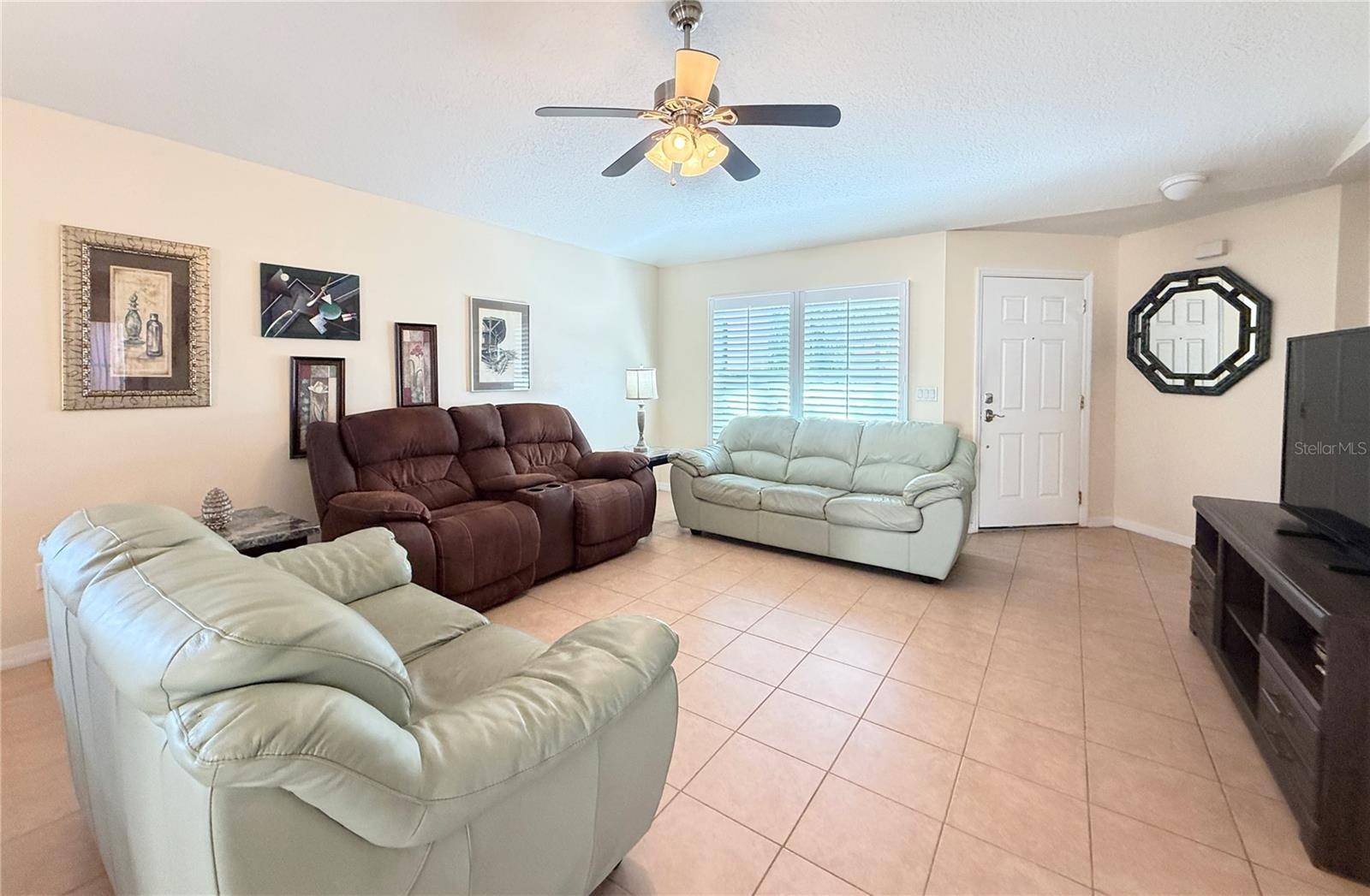 537 GRAND CANAL DR, Poinciana, FL 34759