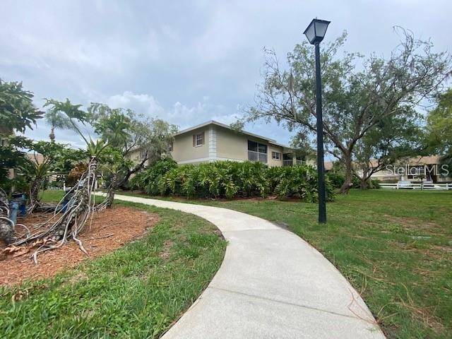 1656 SUNNY BROOK LN NE #L102, Palm Bay, FL 32905