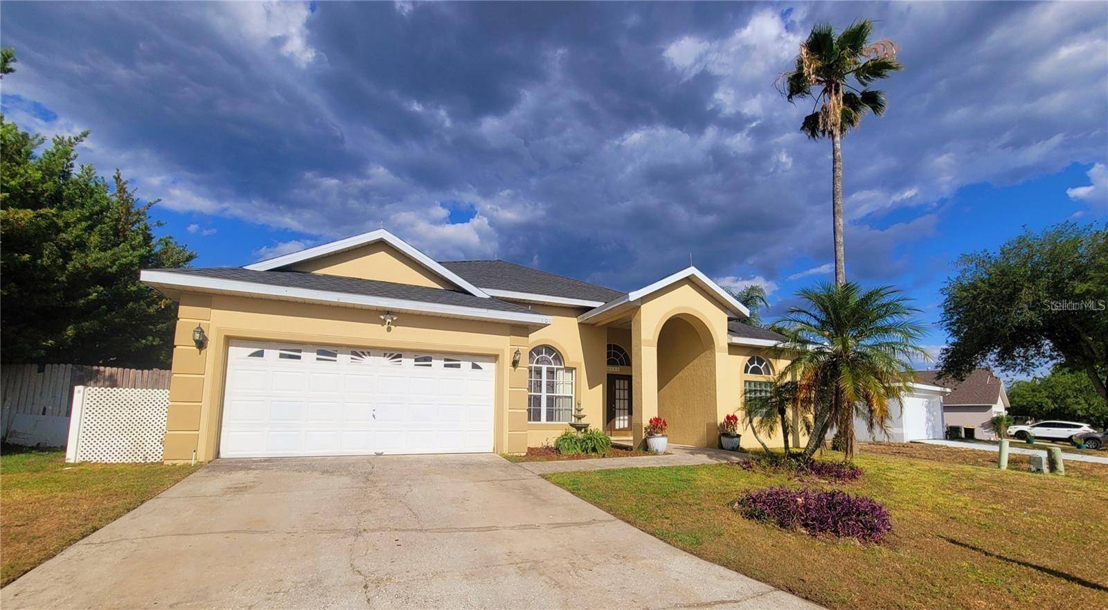 10 NEVADA LOOP RD, Davenport, FL 33897