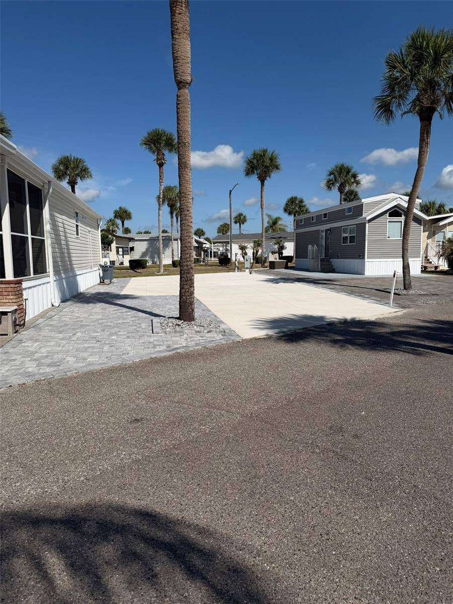 9000 US HWY 192 #833, Clermont, FL 34714