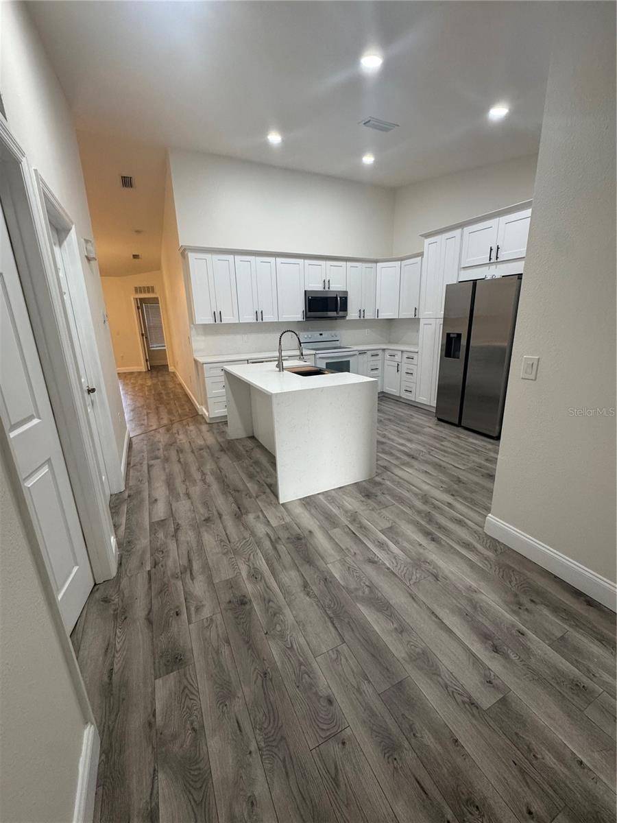 2880 CLUB CORTILE CIR #B, Kissimmee, FL 34746