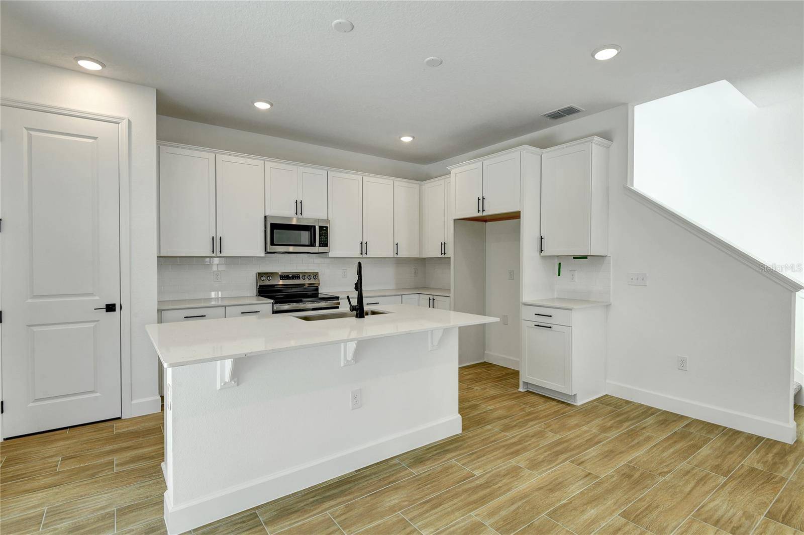 1010 CLOUD RIDGE CT, Mount Dora, FL 32757