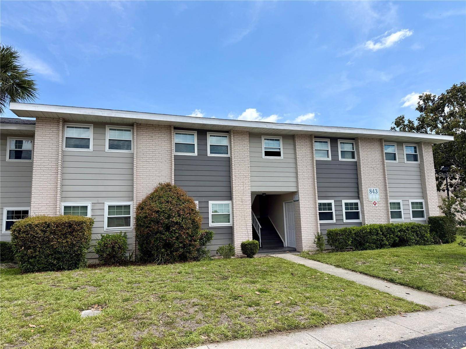 843 SKY LAKE CIR #B, Orlando, FL 32809