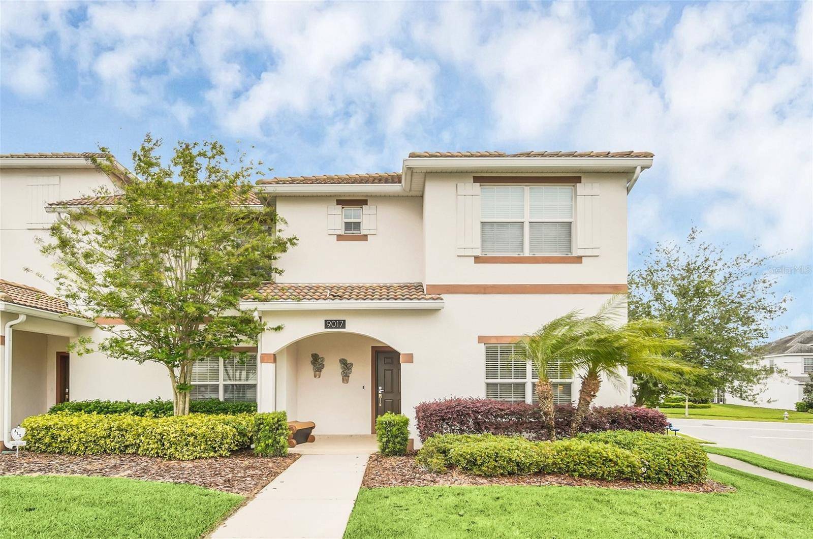 9017 DOGLEG DR, Davenport, FL 33896