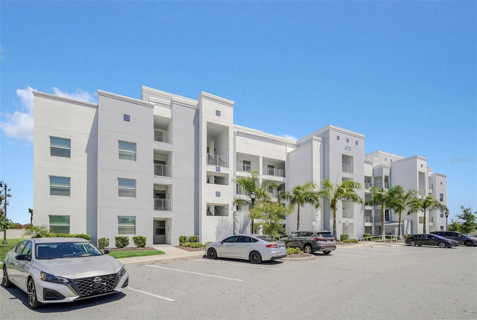 4721 CLOCK TOWER DR #304, Kissimmee, FL 34746
