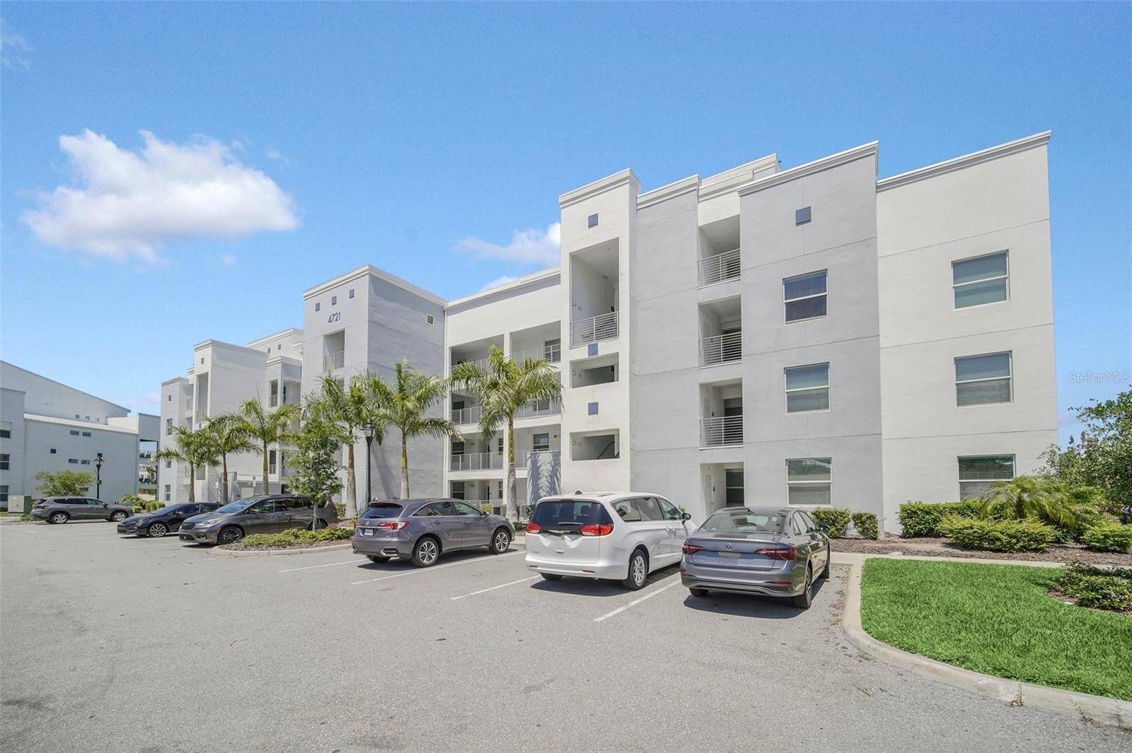 4721 CLOCK TOWER DR #304, Kissimmee, FL 34746