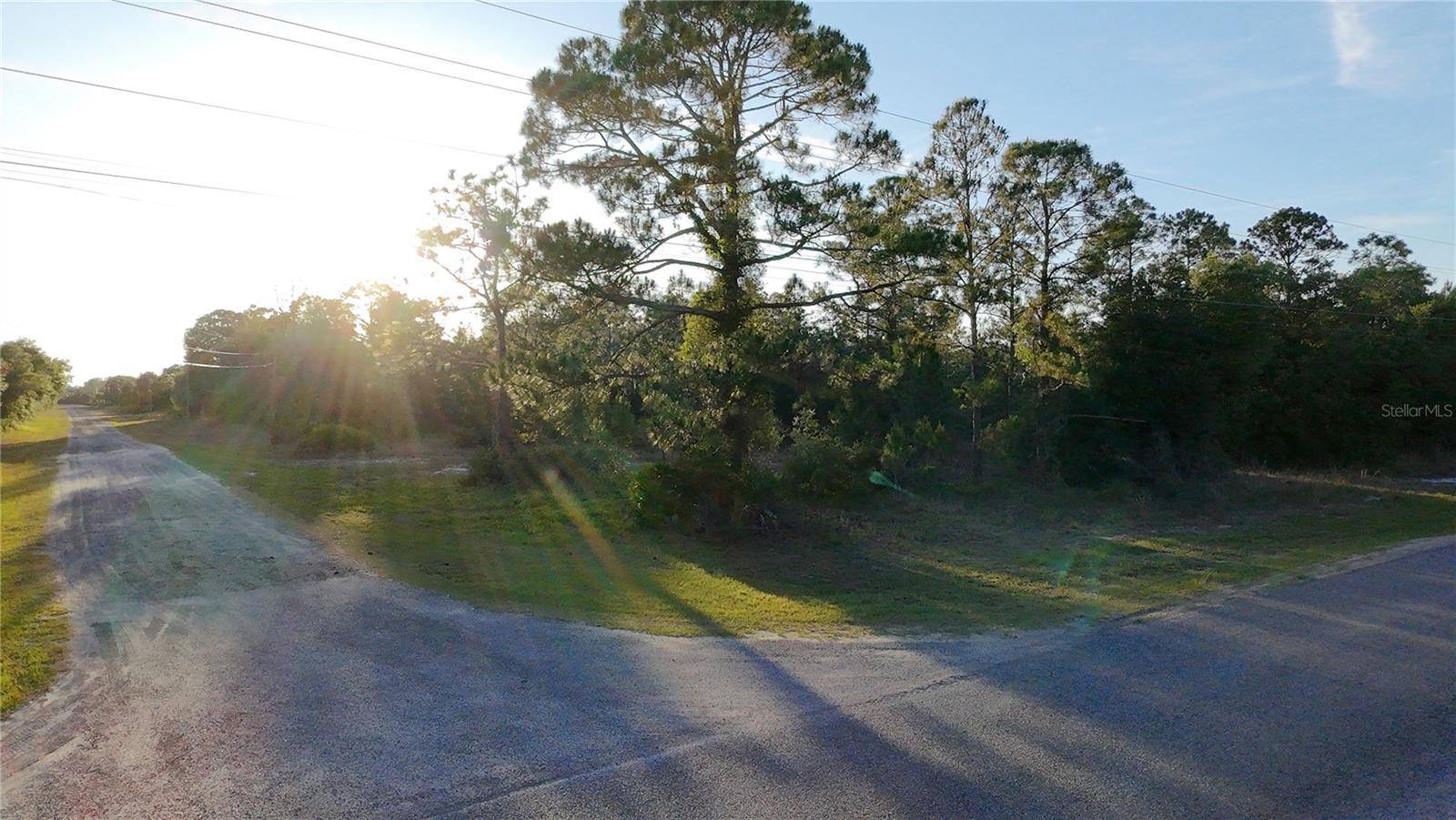 1002 GARDENIA DR, Indian Lake Estates, FL 33855