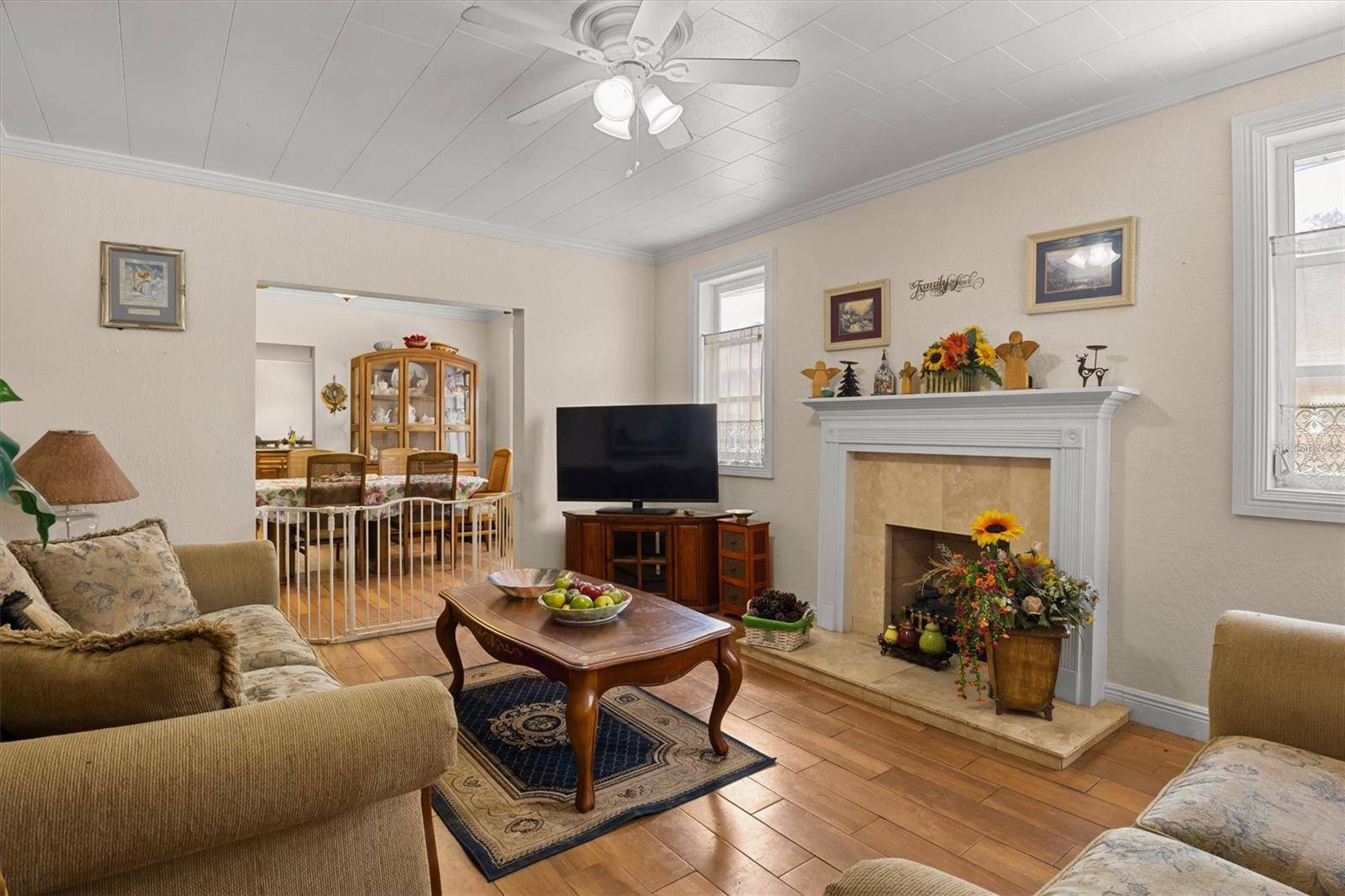 207 S PERRY AVE, Fort Meade, FL 33841