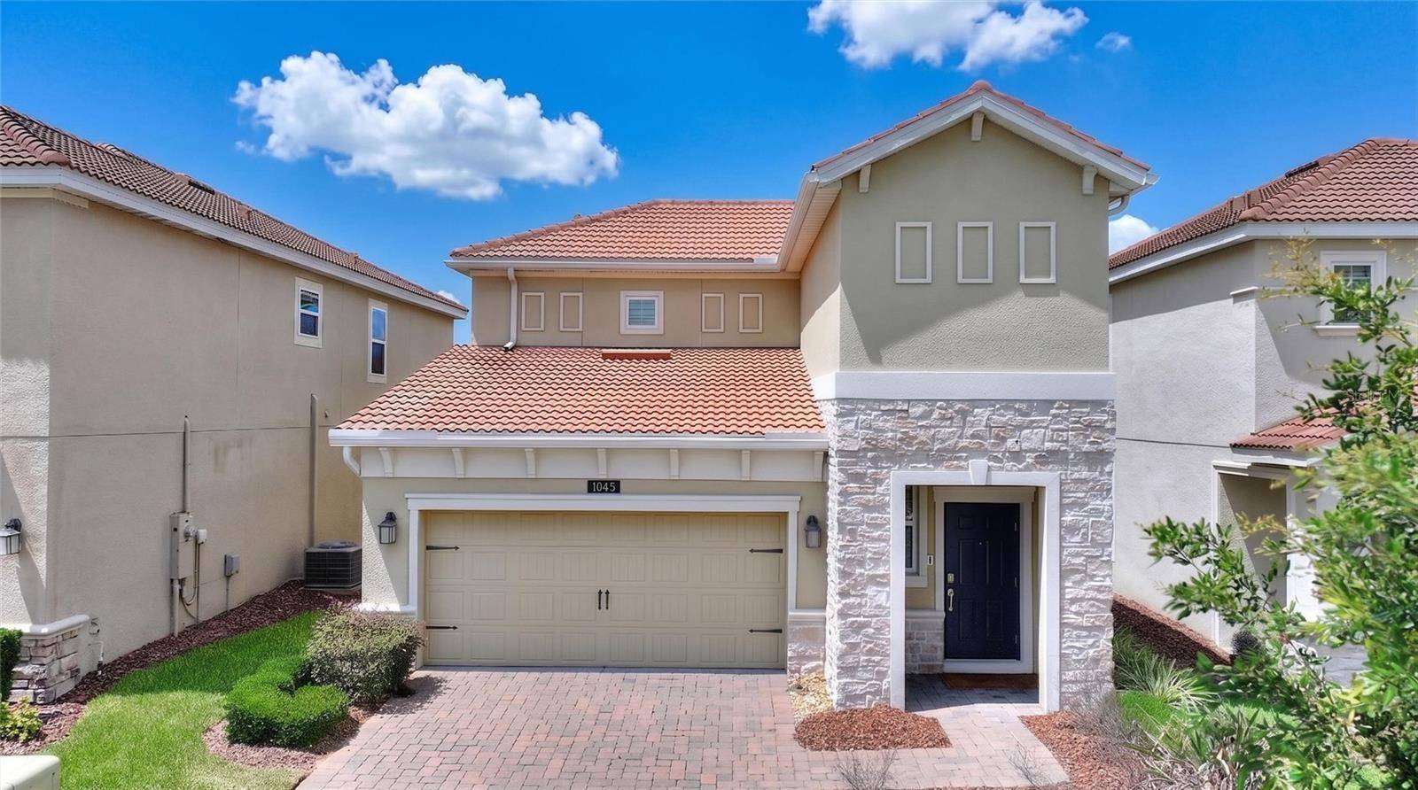 1045 BLACKWOLF RUN RD, Davenport, FL 33896