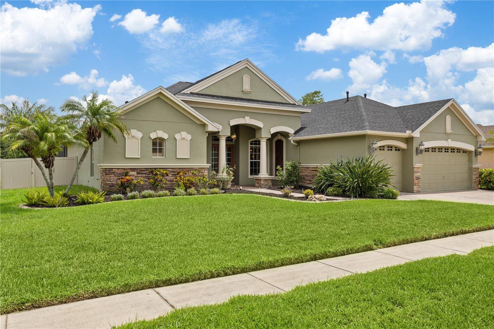 3015 LYNWOOD CT, Land O Lakes, FL 34638