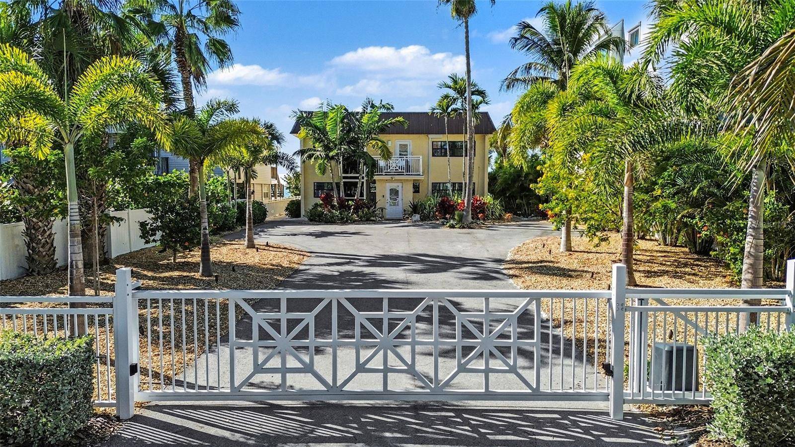19936 GULF BLVD, Indian Shores, FL 33785