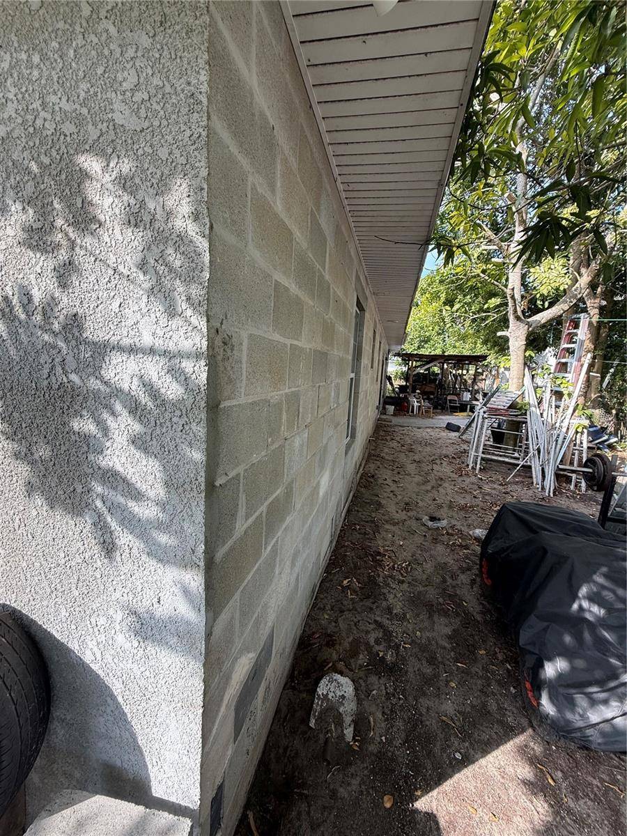 313 E WASHINGTON ST, Avon Park, FL 33825
