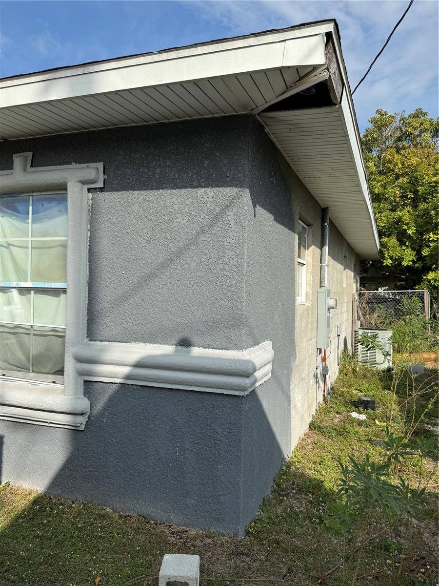 313 E WASHINGTON ST, Avon Park, FL 33825