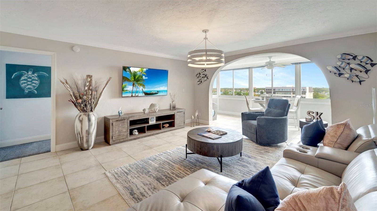 1125 W PEPPERTREE DR #705, Sarasota, FL 34242