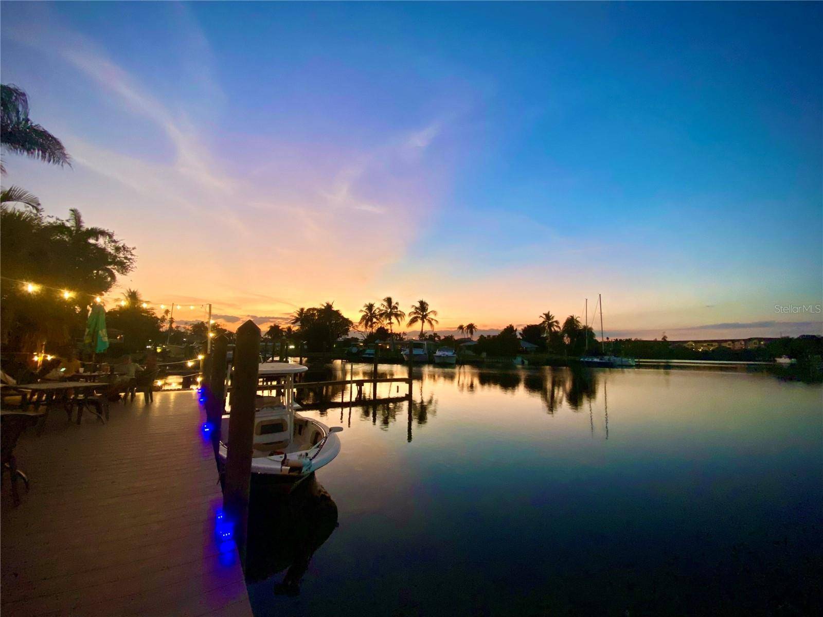 7150 N TAMIAMI TRL #S521, Sarasota, FL 34243