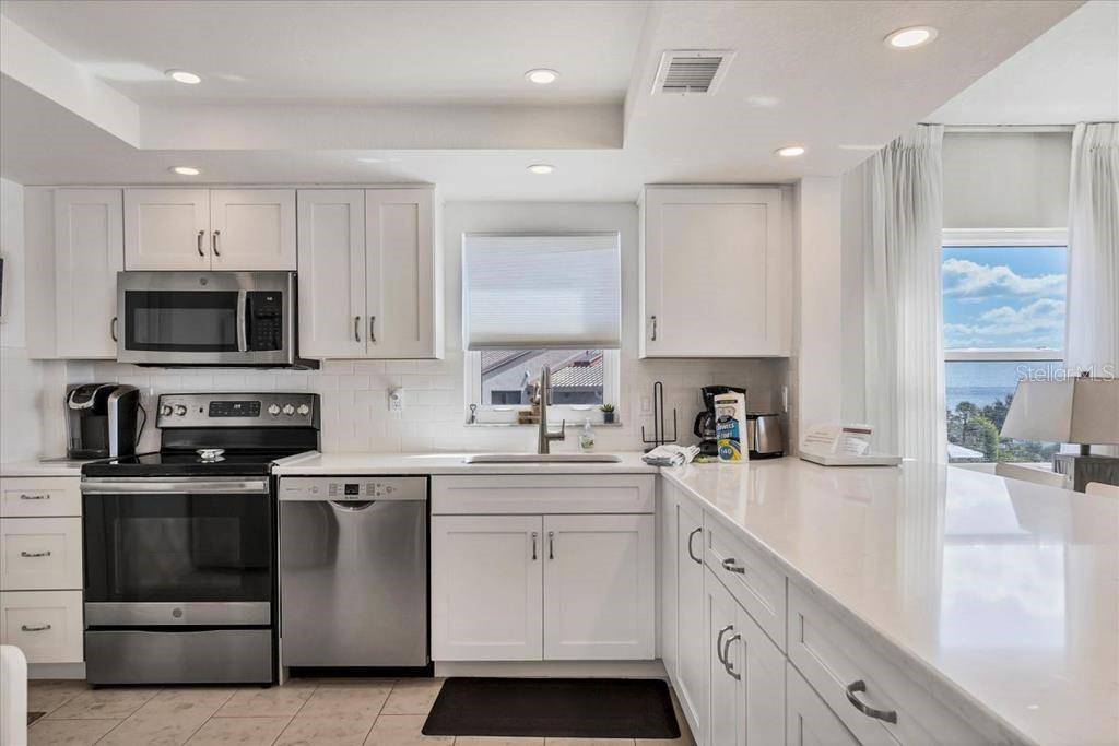 6154 MIDNIGHT PASS RD #301, Sarasota, FL 34242