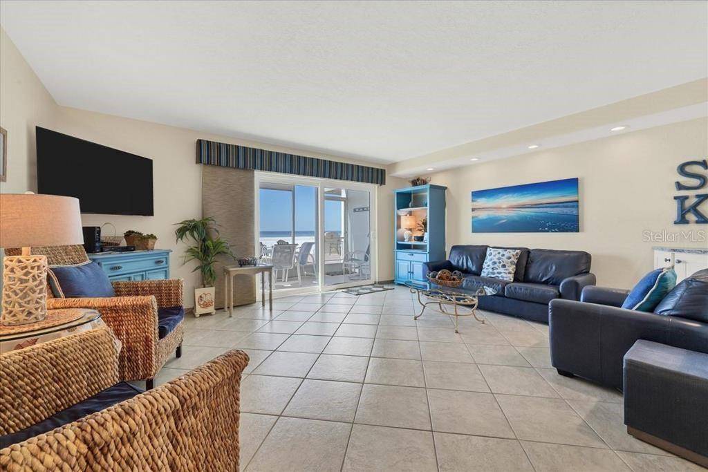 6154 MIDNIGHT PASS RD #102, Sarasota, FL 34242