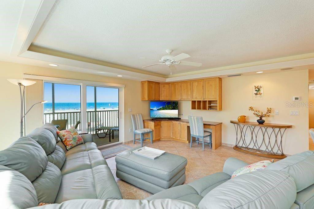 6154 MIDNIGHT PASS RD #201, Sarasota, FL 34242