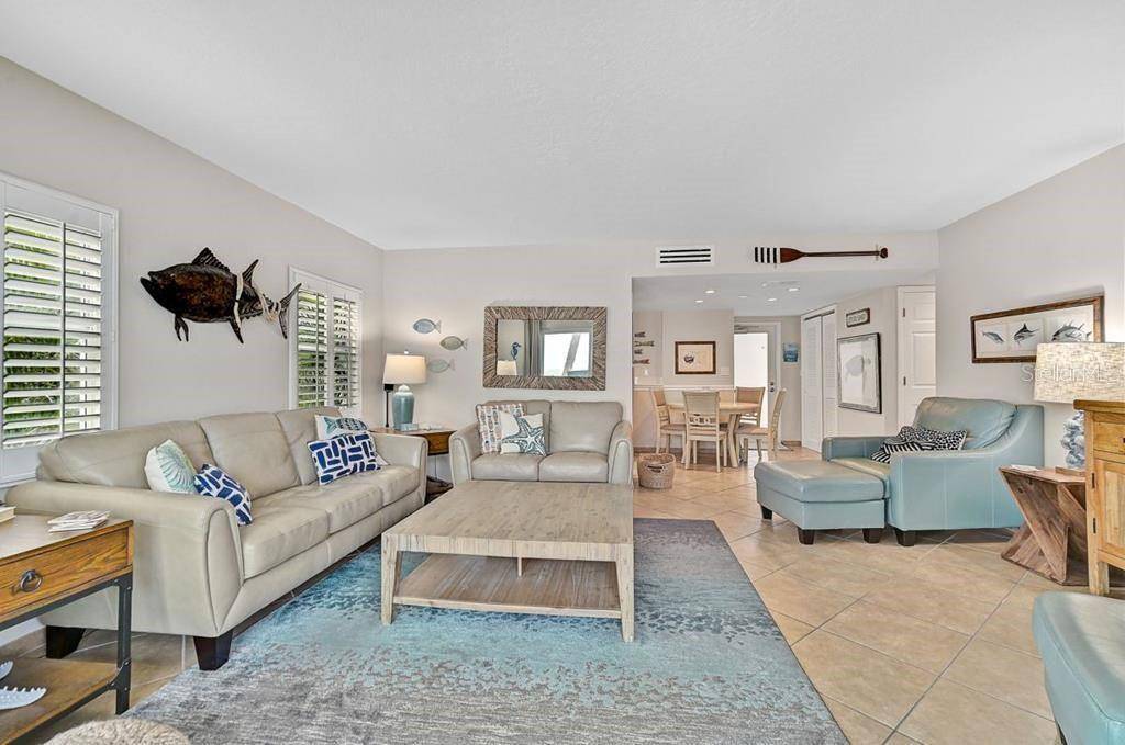 6154 MIDNIGHT PASS RD #206, Sarasota, FL 34242
