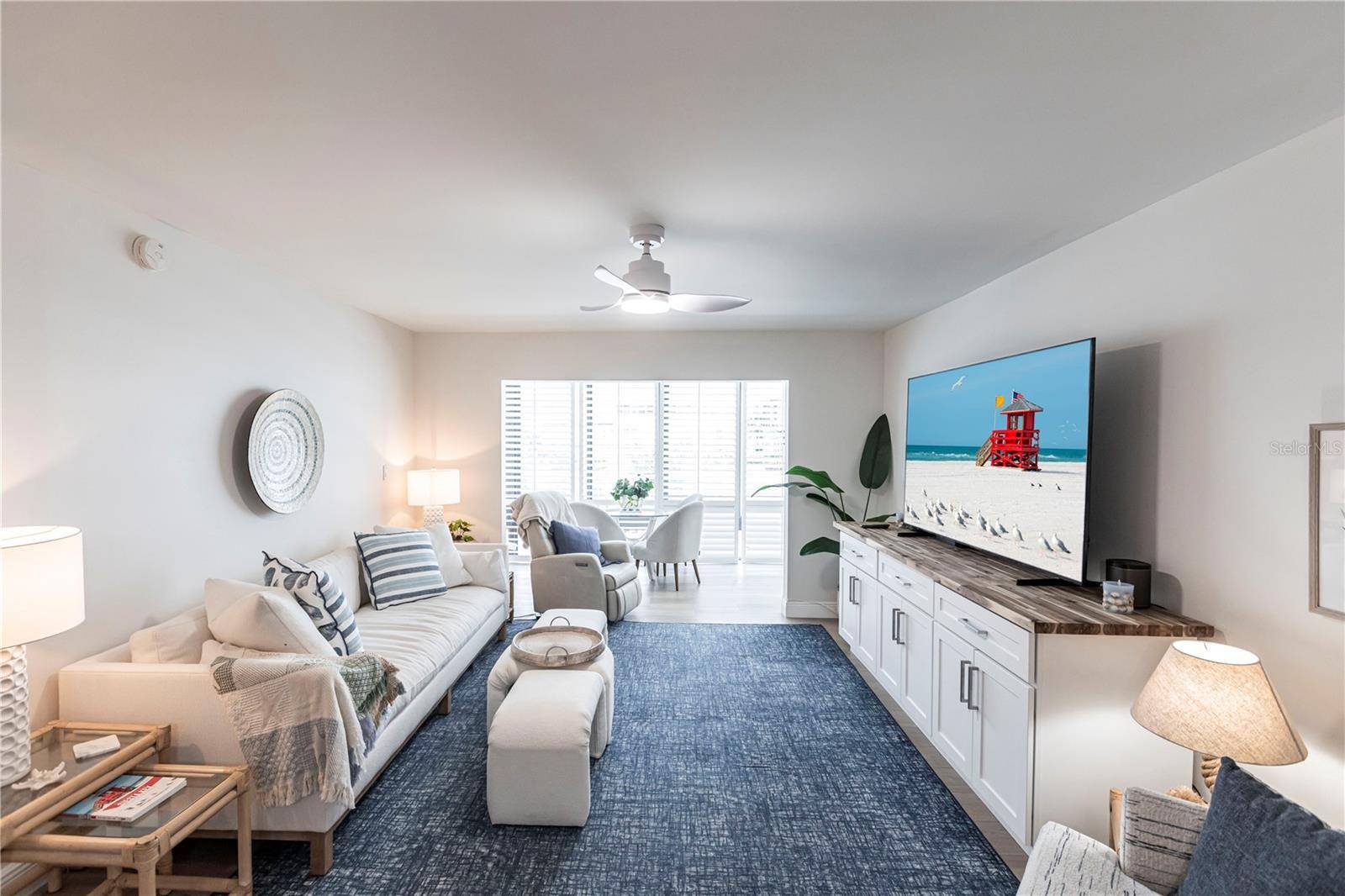 1055 W PEPPERTREE DR #106AA, Sarasota, FL 34242