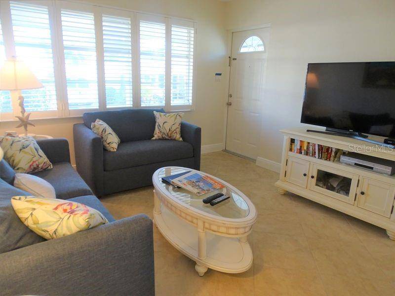6020 MIDNIGHT PASS RD #3, Sarasota, FL 34242
