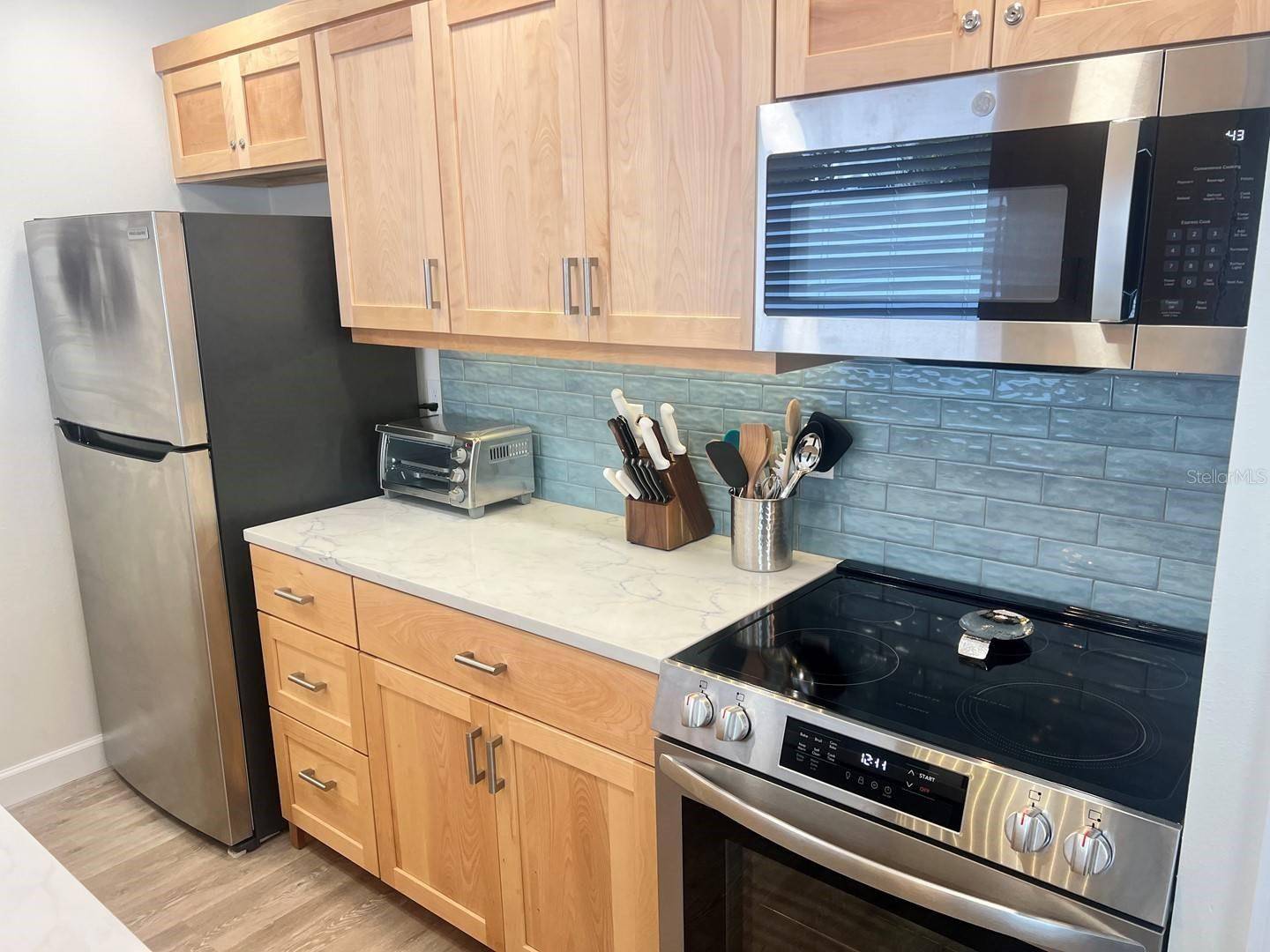 6020 MIDNIGHT PASS RD #36, Sarasota, FL 34242